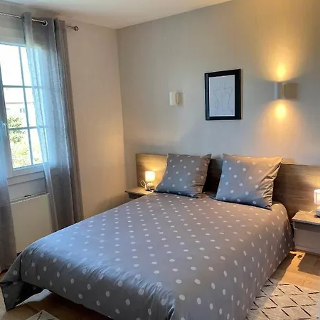 Holiday home Maison Chaleureuse, Quartier Pavillonnaire *