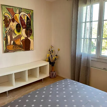 Maison Chaleureuse, Quartier Pavillonnaire